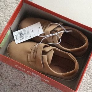 NWT cat&jack boys size 12 tan shoes
